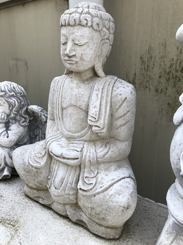 moersleutel voorbeeld metalen Japanse Boeddha vol steen. - HANDGEMAAKT.EU