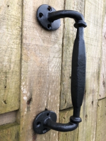 Door handle round base made of solid iron - large-rust blackcoated.