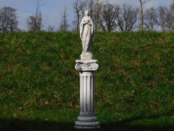 Statue of Mary on pedestal - 129 cm - Stone