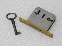 Case lock with key - 30 mm