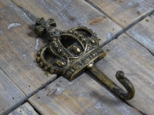Hook with crown - ''King's hook'' - brass