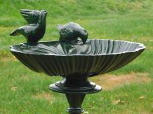 Fors Bird bath - Dark green - Alu - Garden decoration