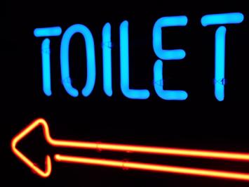 Neon <-- Toilettes - 56 cm - Blau mit Rot